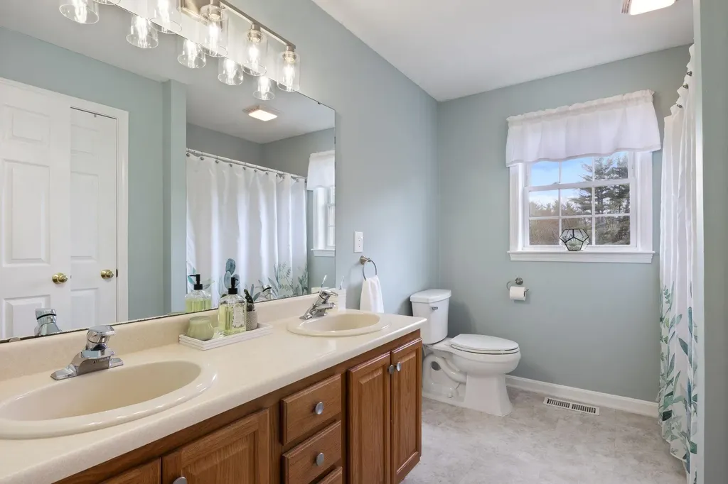 36 Baldwin Road Milford NH 03055