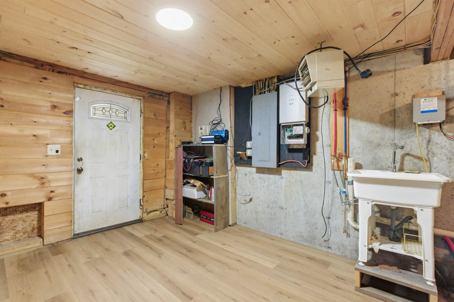 1658 Route 3 North Carroll NH 03598