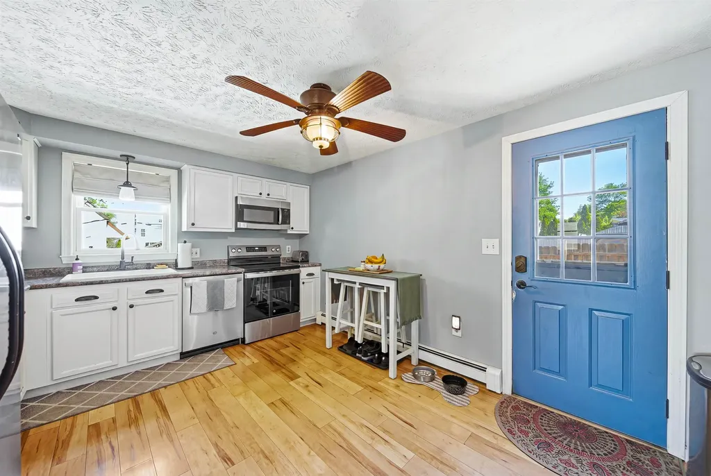594 Dix Street Manchester NH 03103