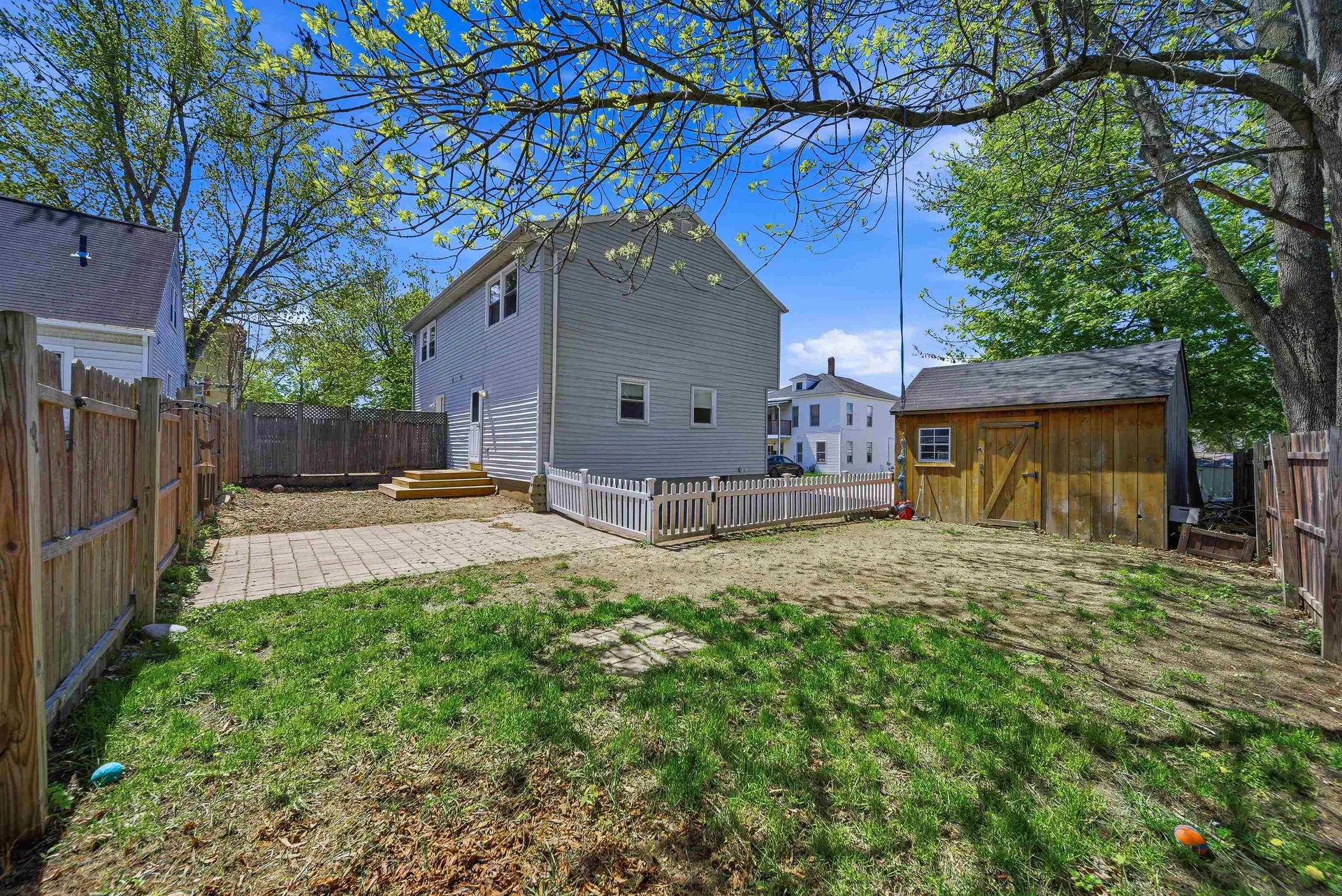 594 Dix Street Manchester NH 03103
