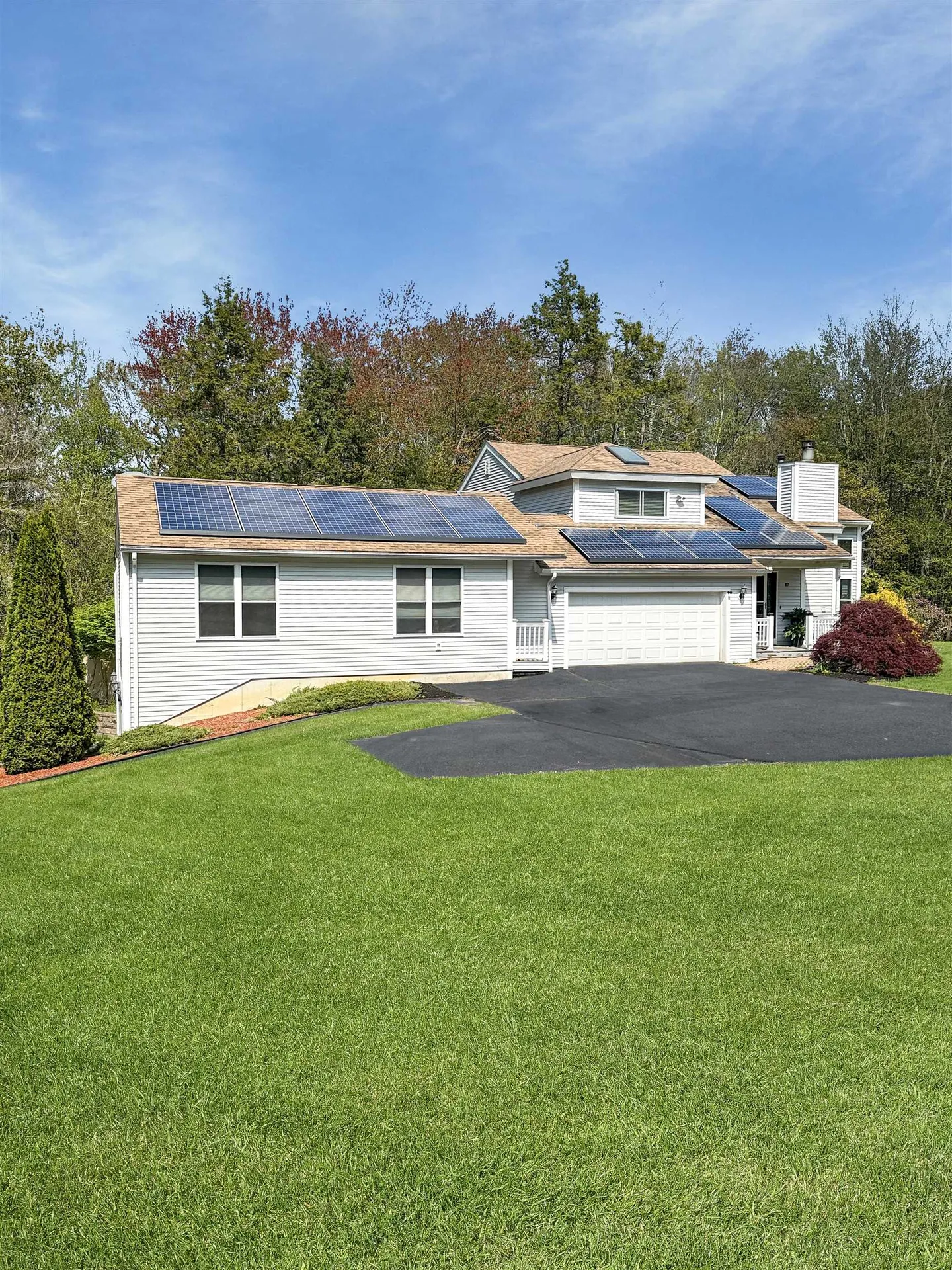 87 Pilgrim Circle Hampstead NH 03826