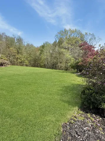 87 Pilgrim Circle Hampstead NH 03826