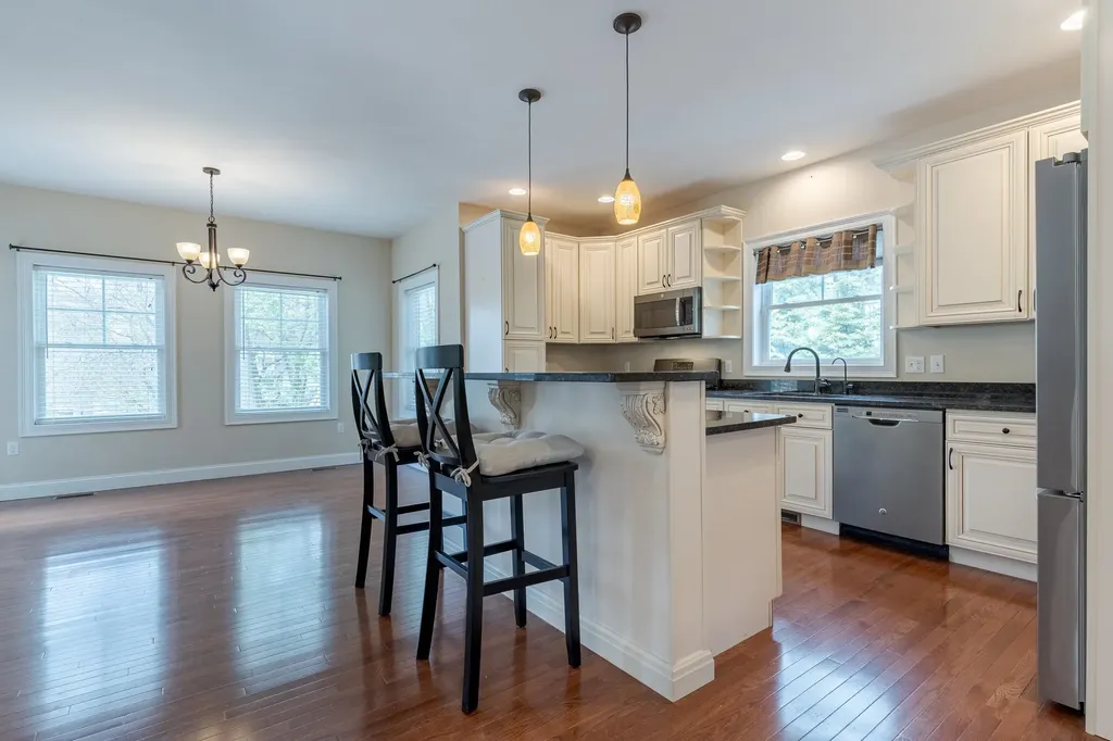 196 Dallaire Street Manchester NH 03104