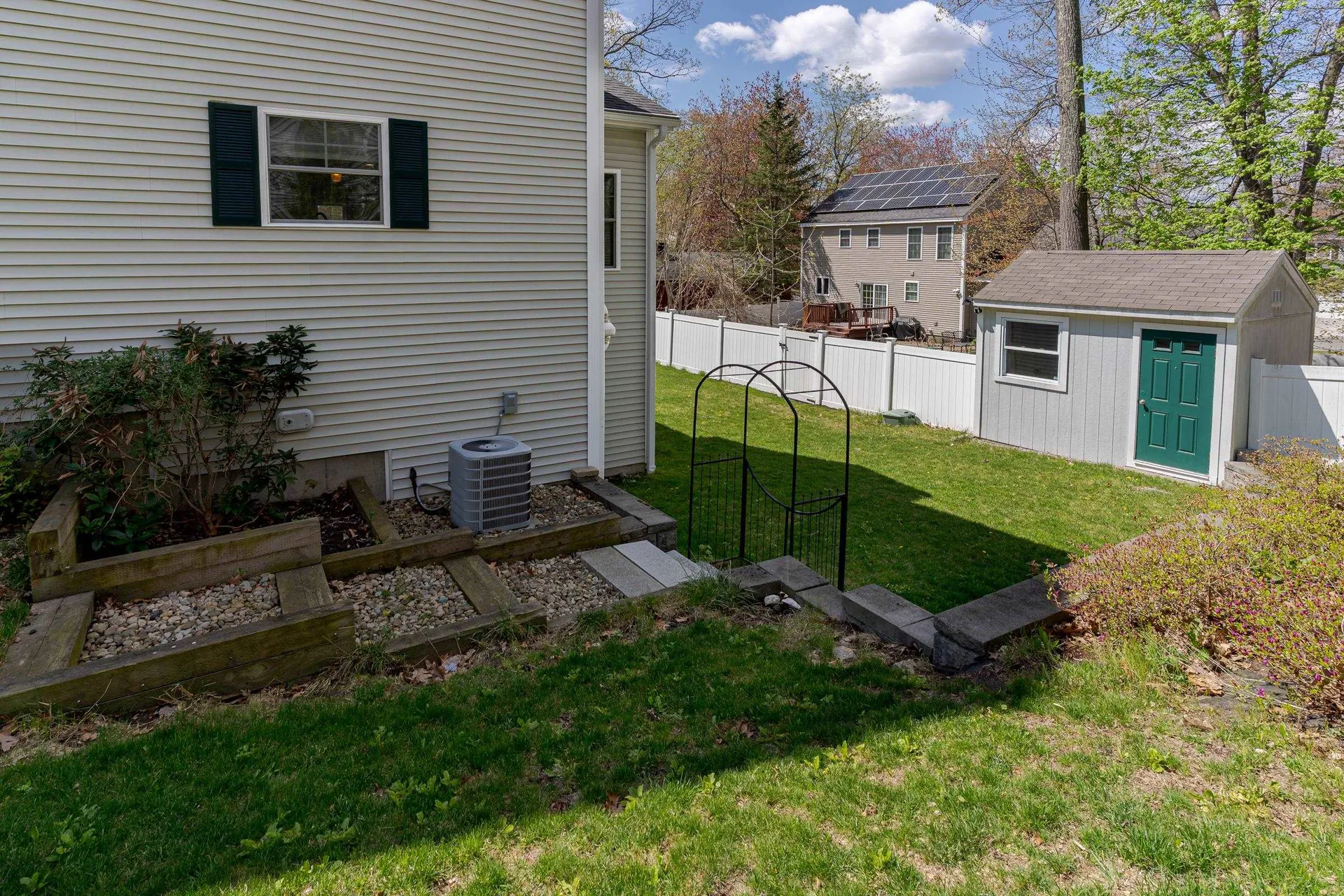 196 Dallaire Street Manchester NH 03104