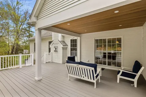 9 Homestead Lane Brentwood NH 03833