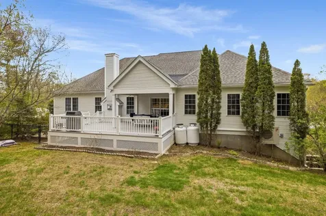 9 Homestead Lane Brentwood NH 03833
