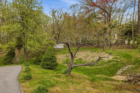 9 Homestead Lane Brentwood NH 03833