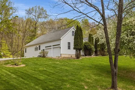 9 Homestead Lane Brentwood NH 03833