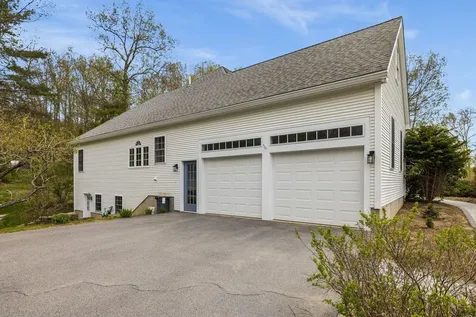 9 Homestead Lane Brentwood NH 03833