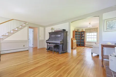 95 Kingston Road Exeter NH 03833