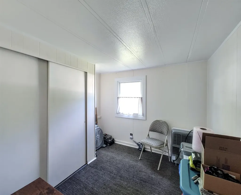 6 So Dewberry Lane Rochester NH 03867