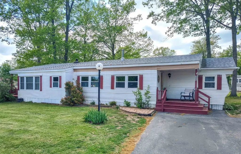 6 So Dewberry Lane Rochester NH 03867