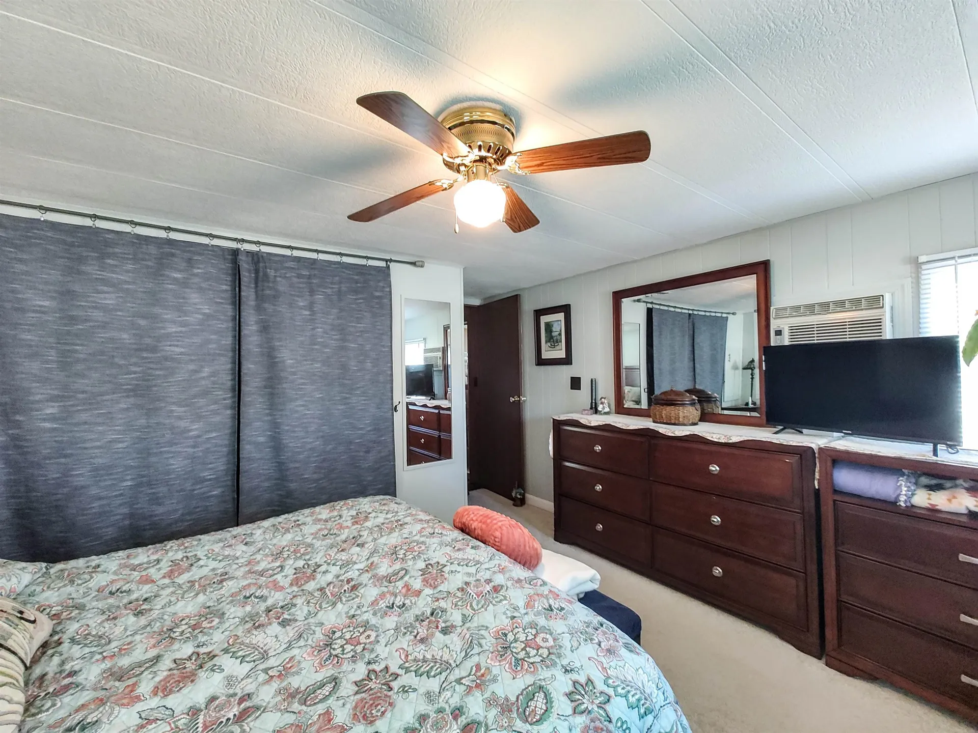 6 So Dewberry Lane Rochester NH 03867