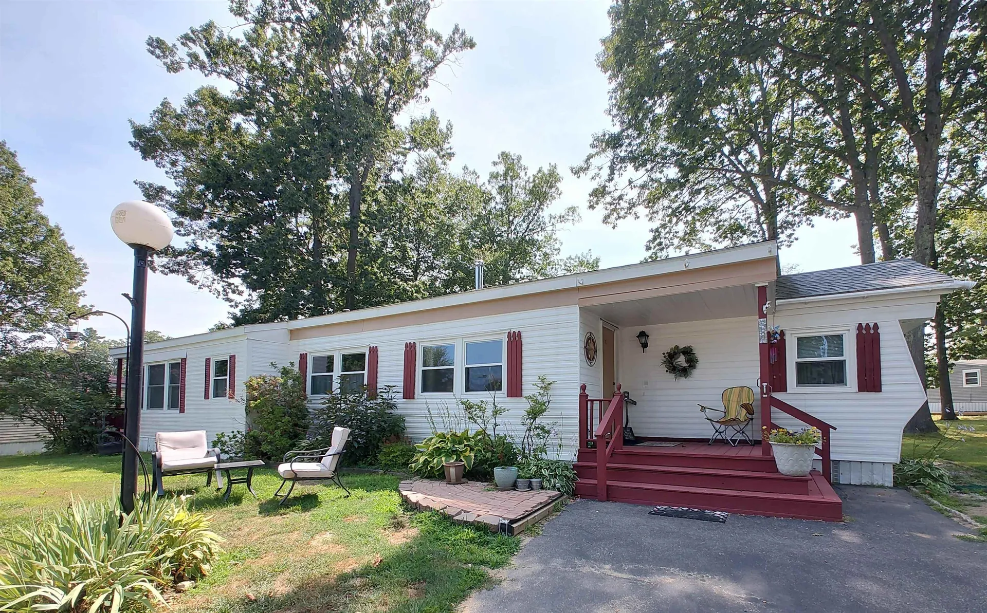 6 So Dewberry Lane Rochester NH 03867