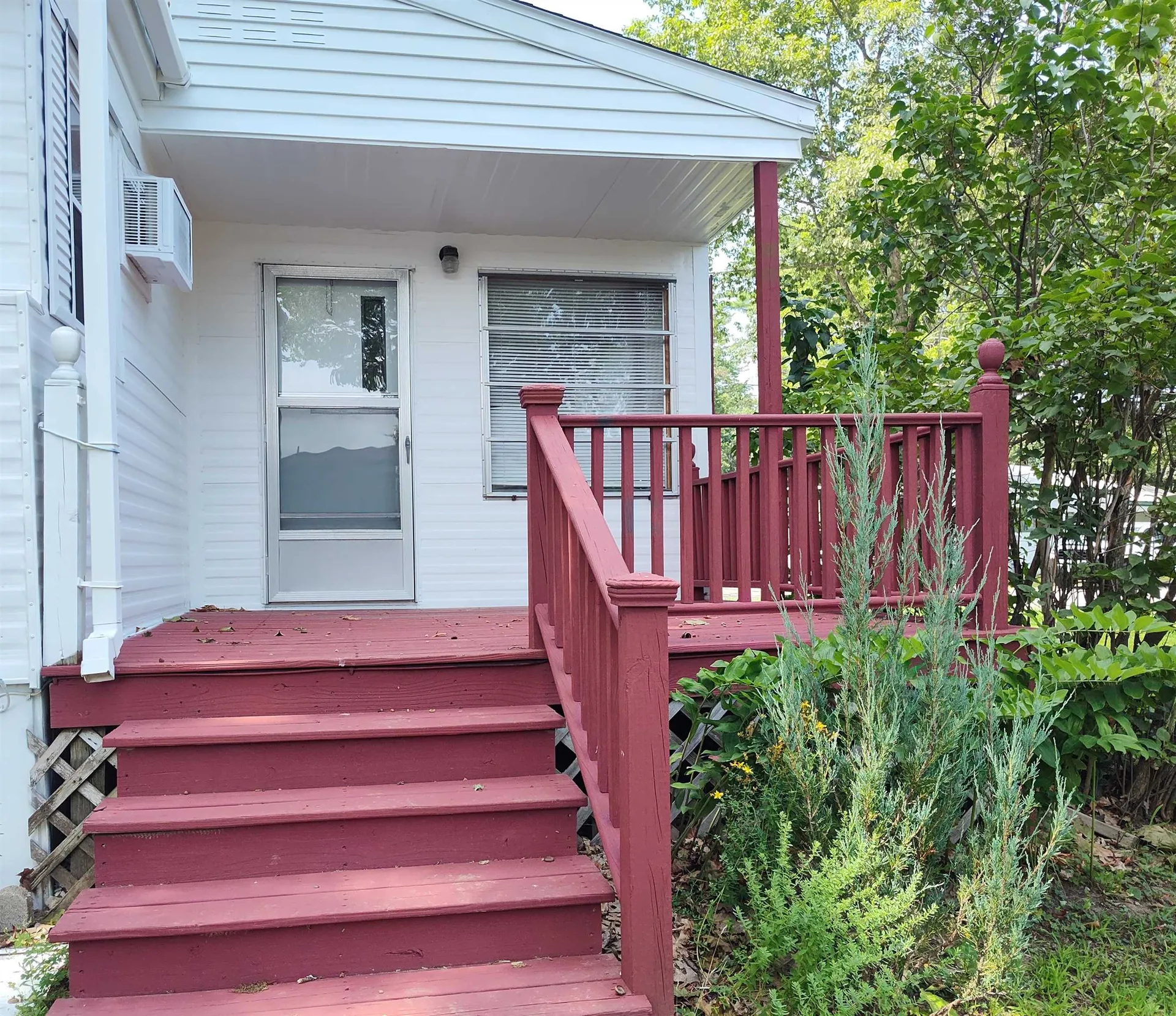 6 So Dewberry Lane Rochester NH 03867