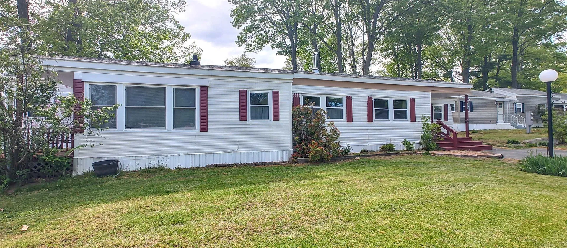 6 So Dewberry Lane Rochester NH 03867