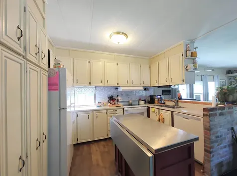 6 So Dewberry Lane Rochester NH 03867