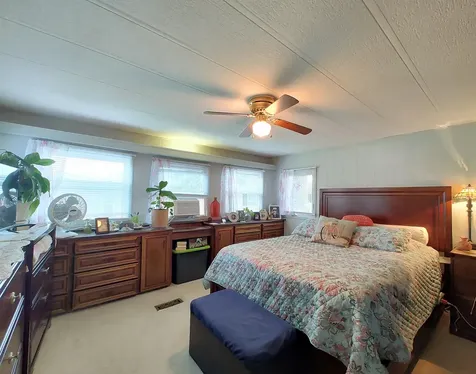 6 So Dewberry Lane Rochester NH 03867