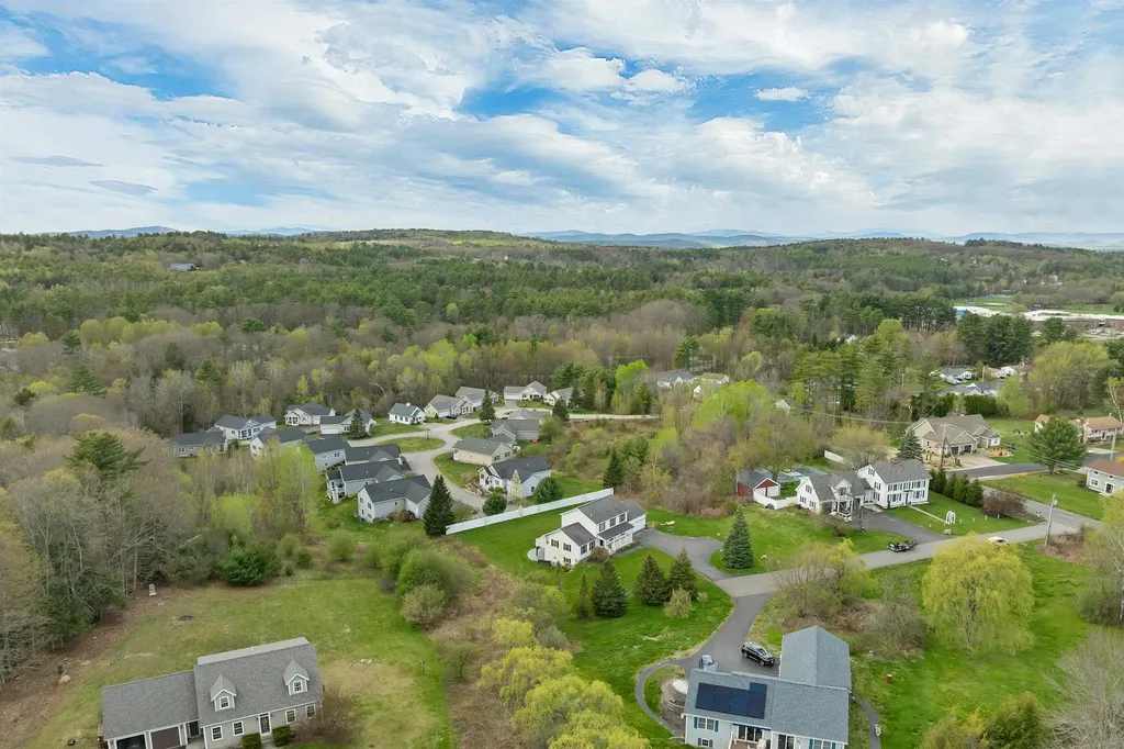209 Belknap Mountain Road Gilford NH 03249