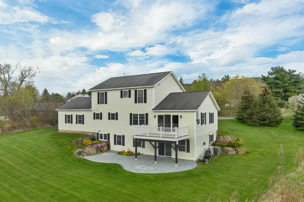 209 Belknap Mountain Road Gilford NH 03249