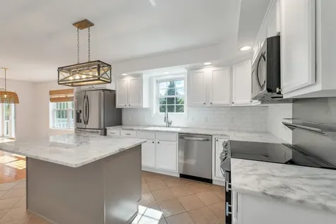 209 Belknap Mountain Road Gilford NH 03249
