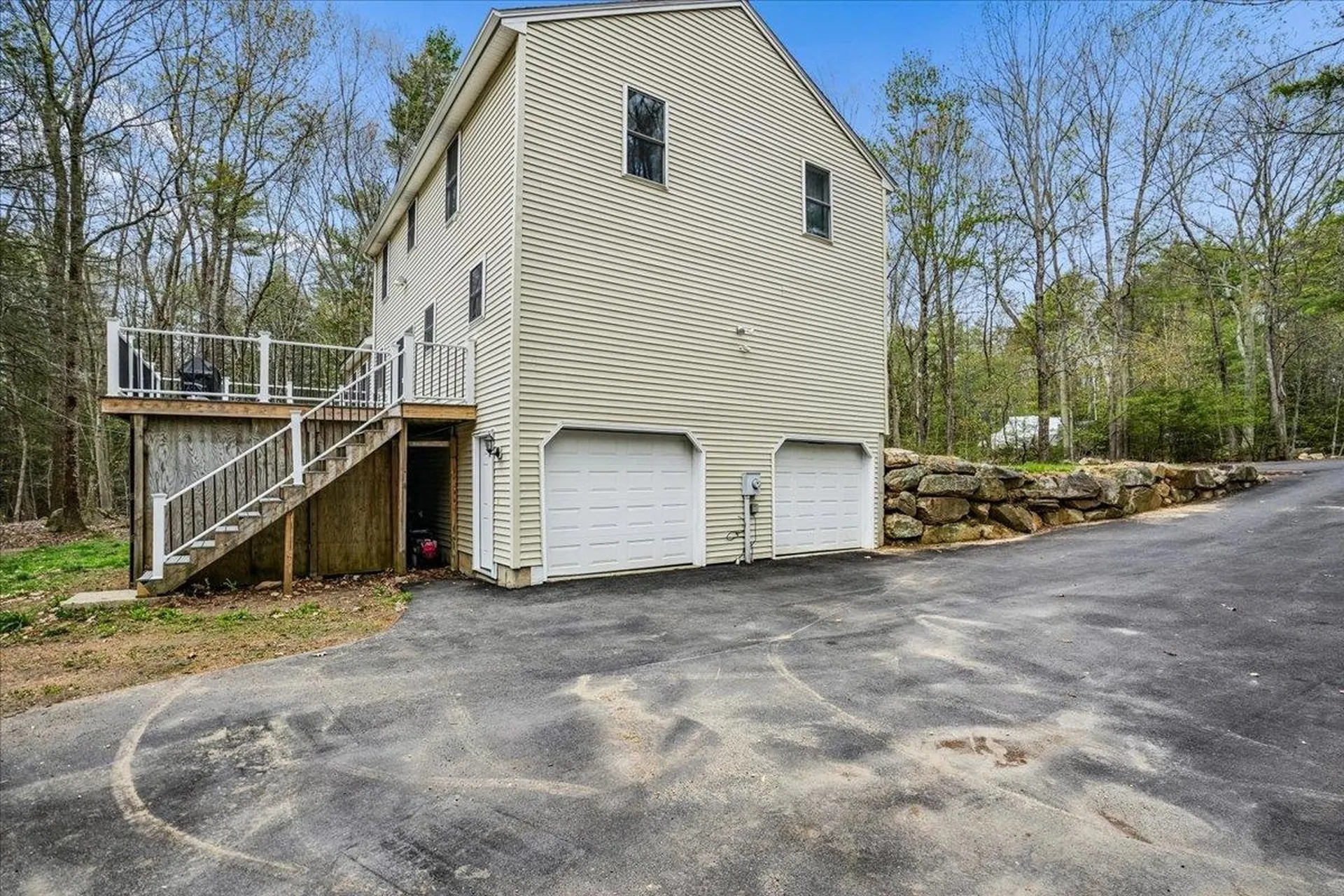 84 Horizon Lane Candia NH 03034