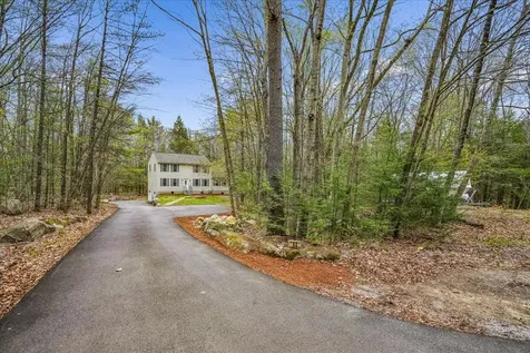 84 Horizon Lane Candia NH 03034