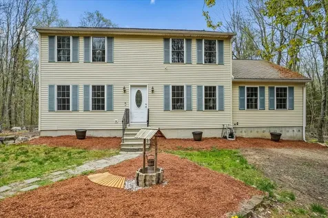 84 Horizon Lane Candia NH 03034