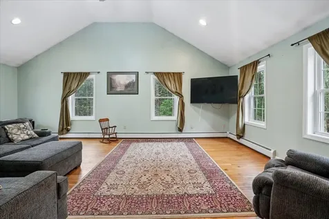 84 Horizon Lane Candia NH 03034