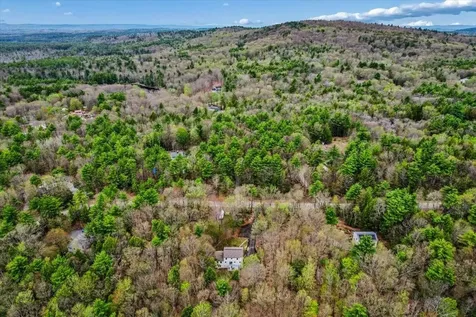 84 Horizon Lane Candia NH 03034