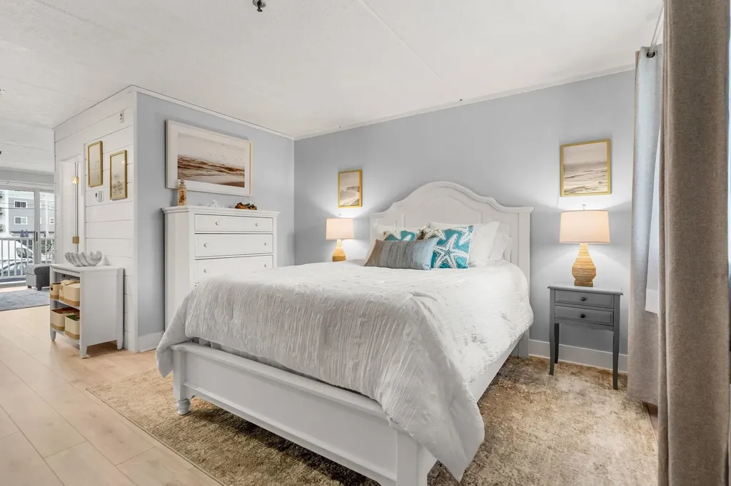 933 Ocean Boulevard Hampton NH 03842