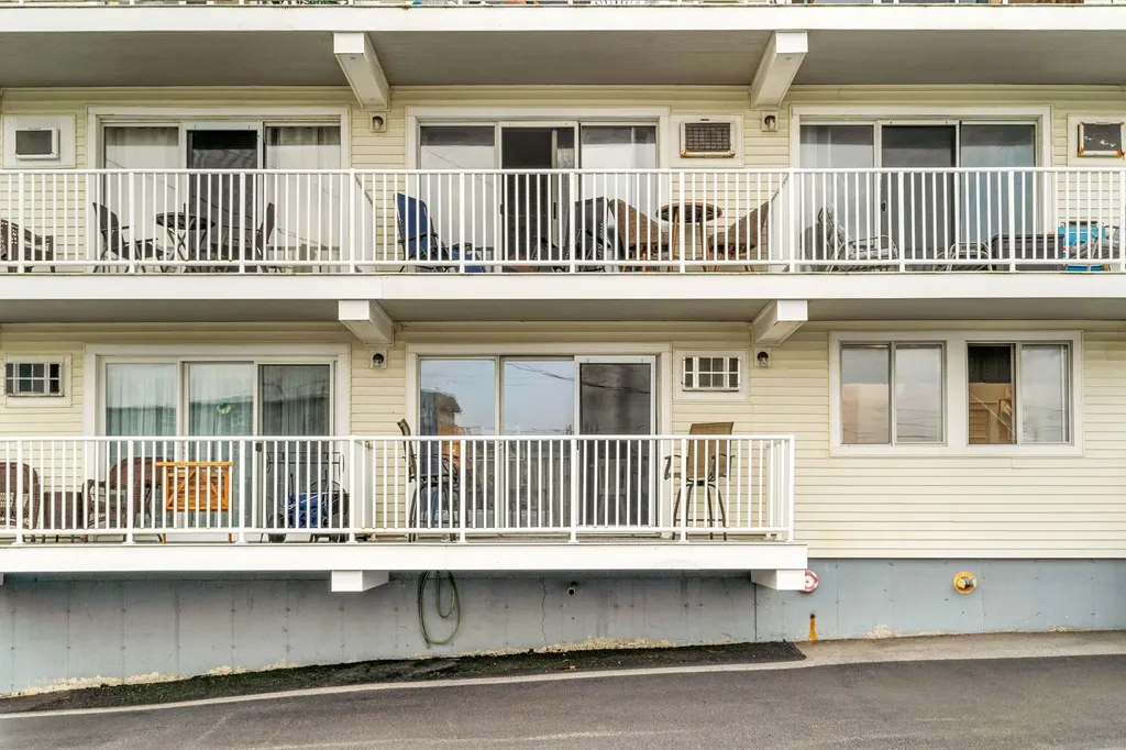933 Ocean Boulevard Hampton NH 03842