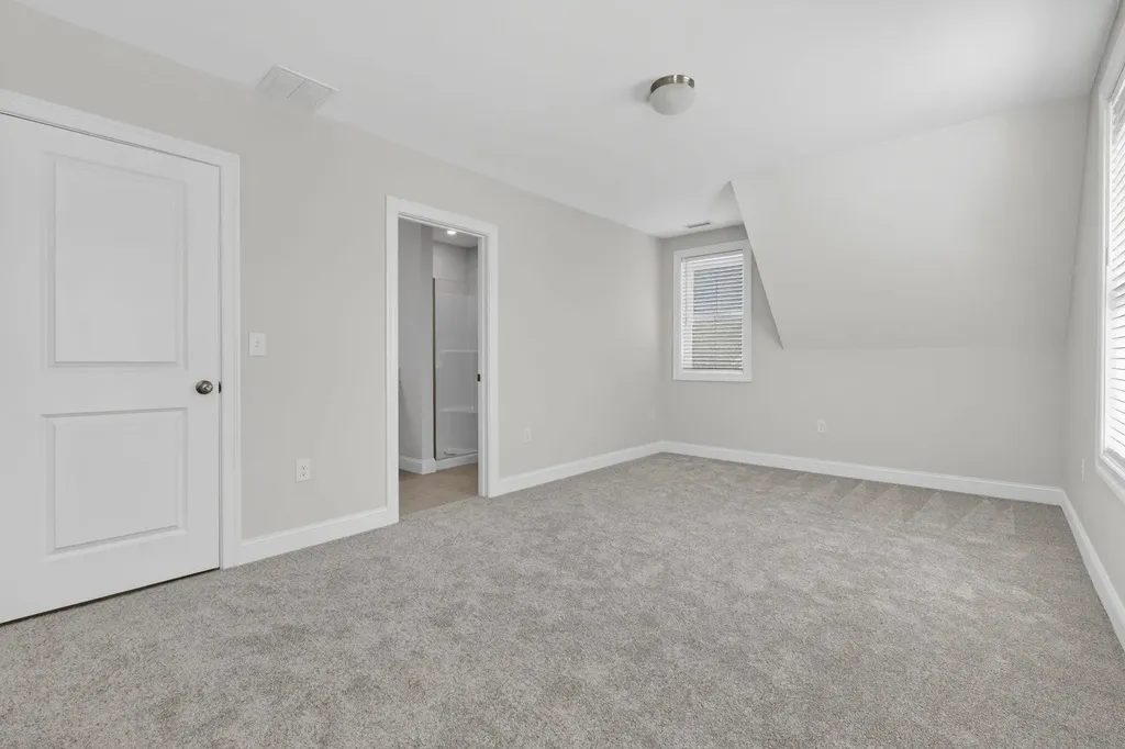 14 Woodmans Lane Peterborough NH 03458
