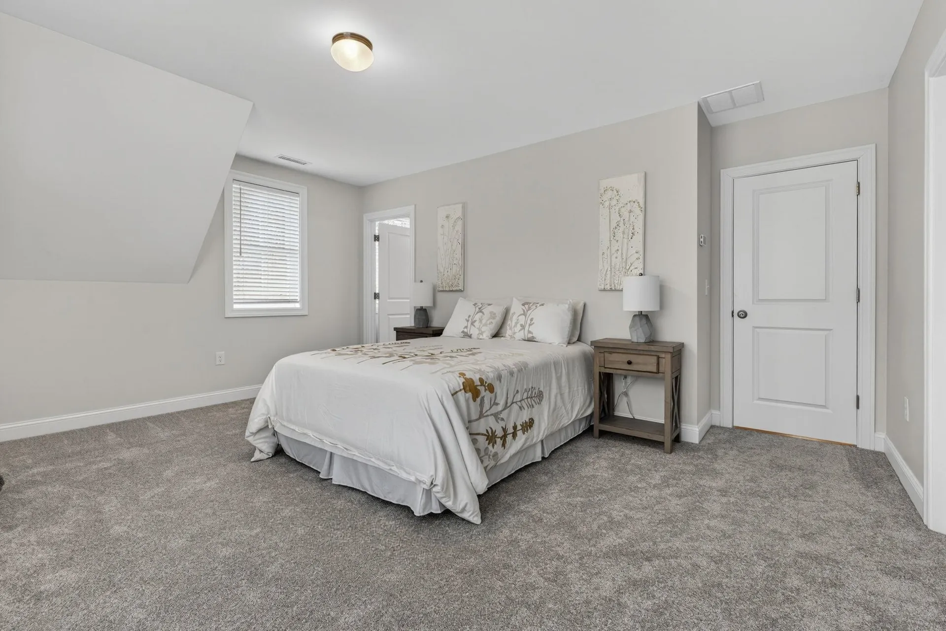 14 Woodmans Lane Peterborough NH 03458
