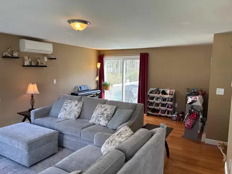 28 Doe Farm Lane Newmarket NH 03857