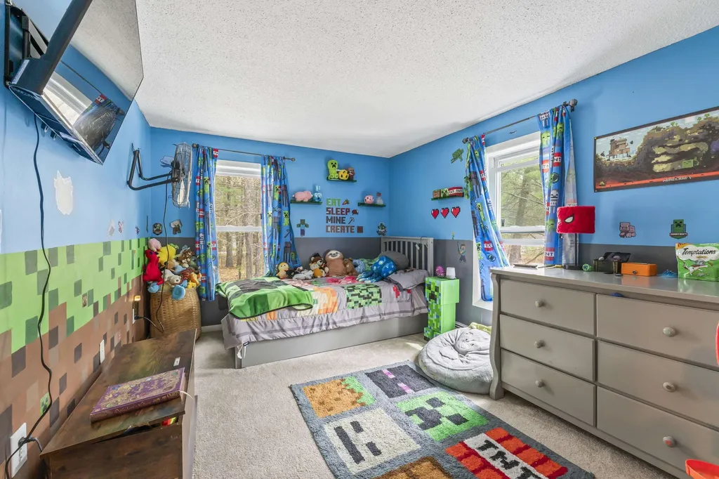 57 Newtown Plains Road Lee NH 03861