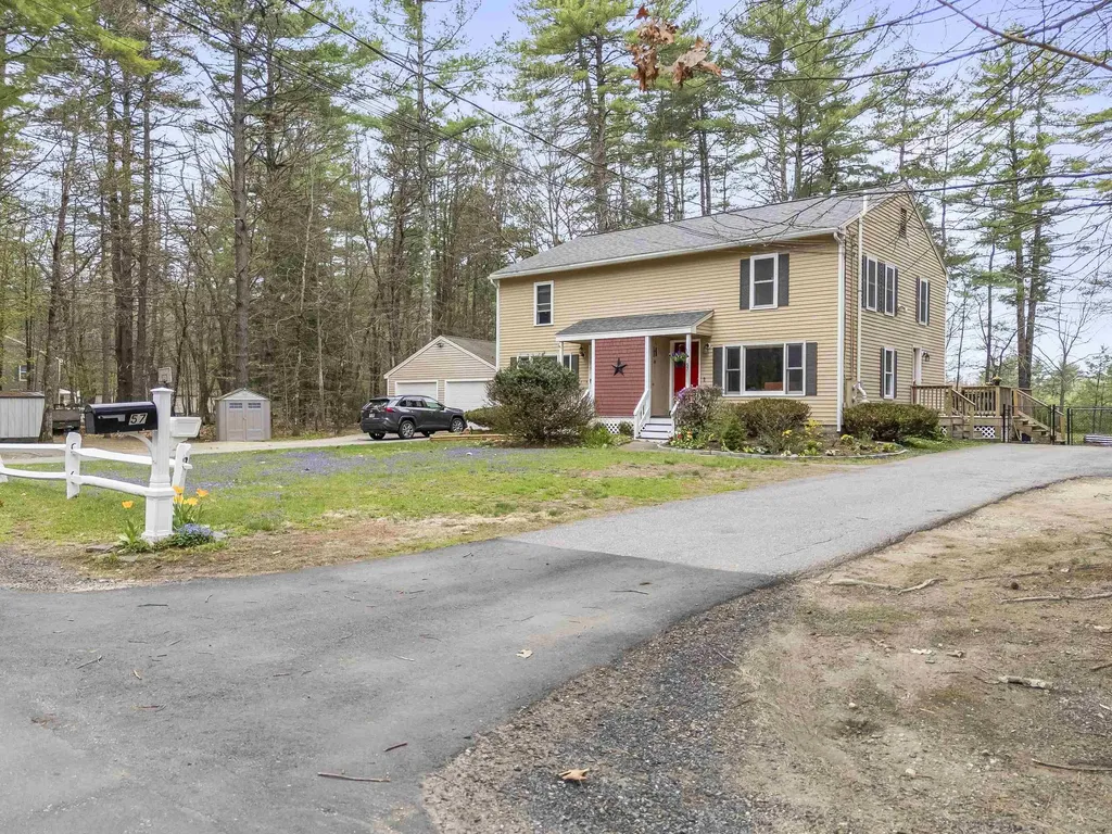 57 Newtown Plains Road Lee NH 03861
