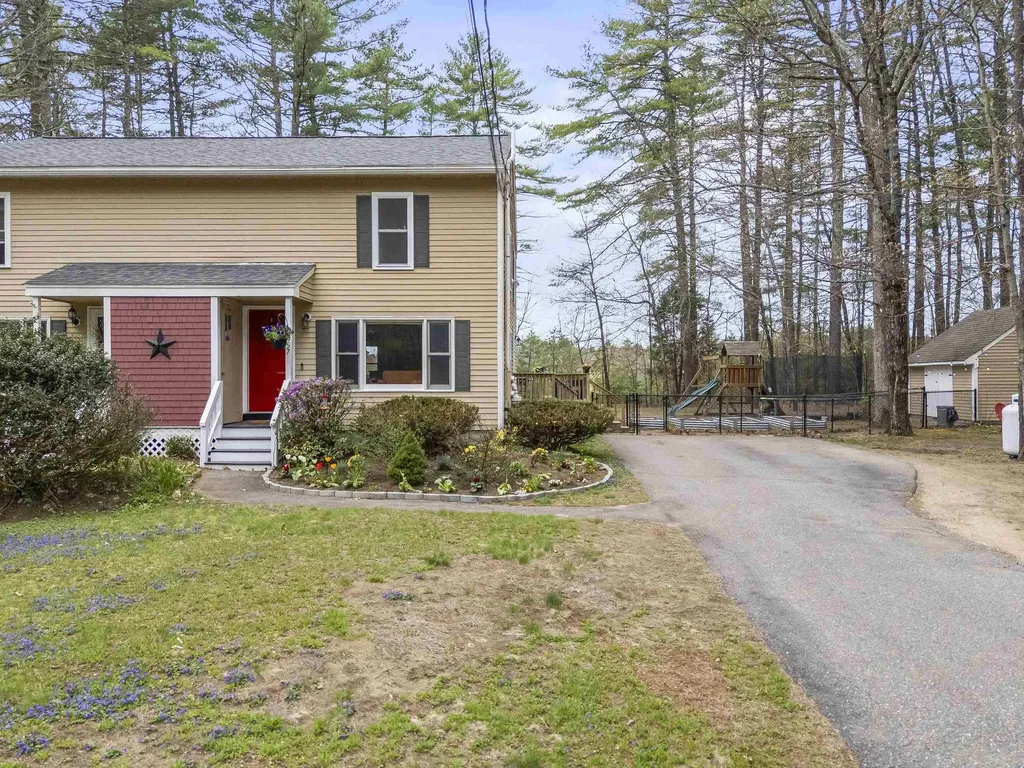 57 Newtown Plains Road Lee NH 03861