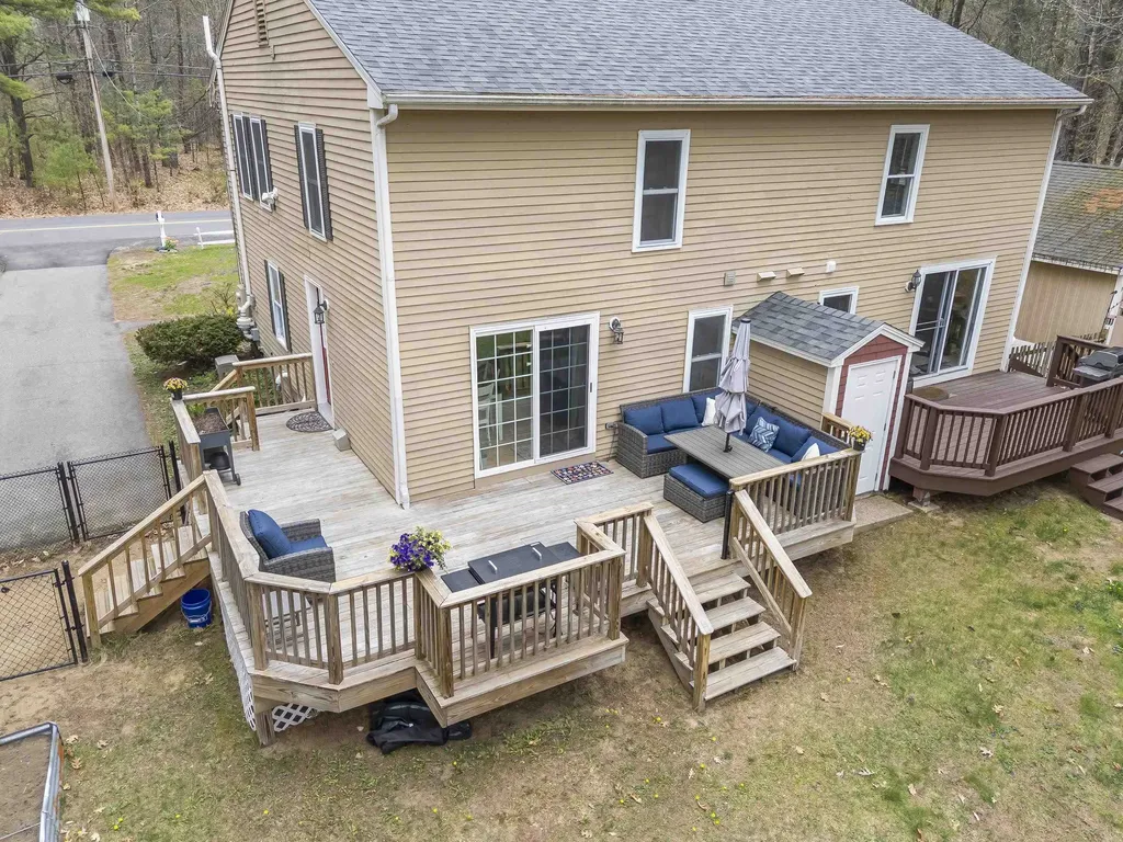 57 Newtown Plains Road Lee NH 03861