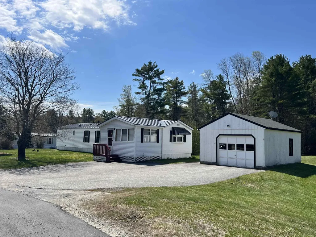 7 Spring Brook Road Newport NH 03773