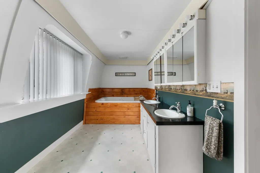 1557 N Groton Road Groton NH 03266