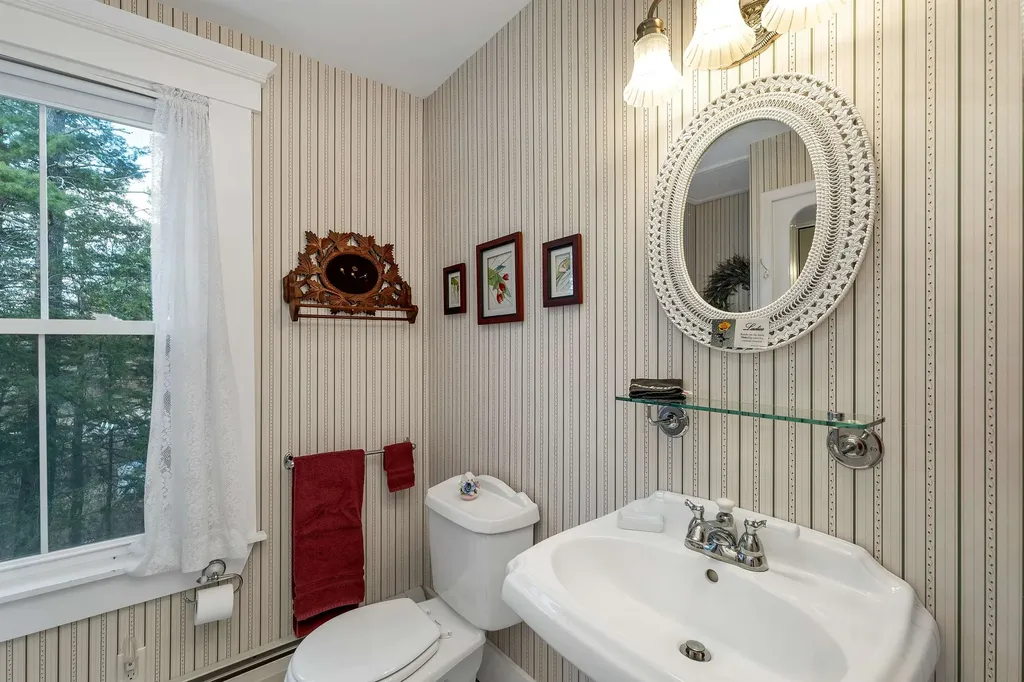 24 Rosewood Lane Madison NH 03875