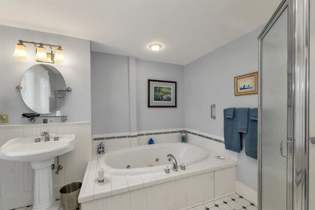 24 Rosewood Lane Madison NH 03875