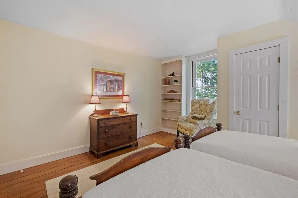 11 Highland Street Meredith NH 03253