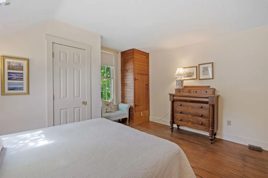 11 Highland Street Meredith NH 03253