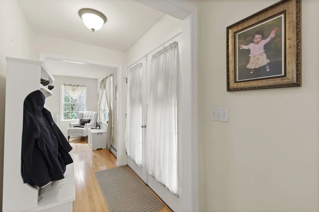 5 Izzy Lane Kittery ME 03904