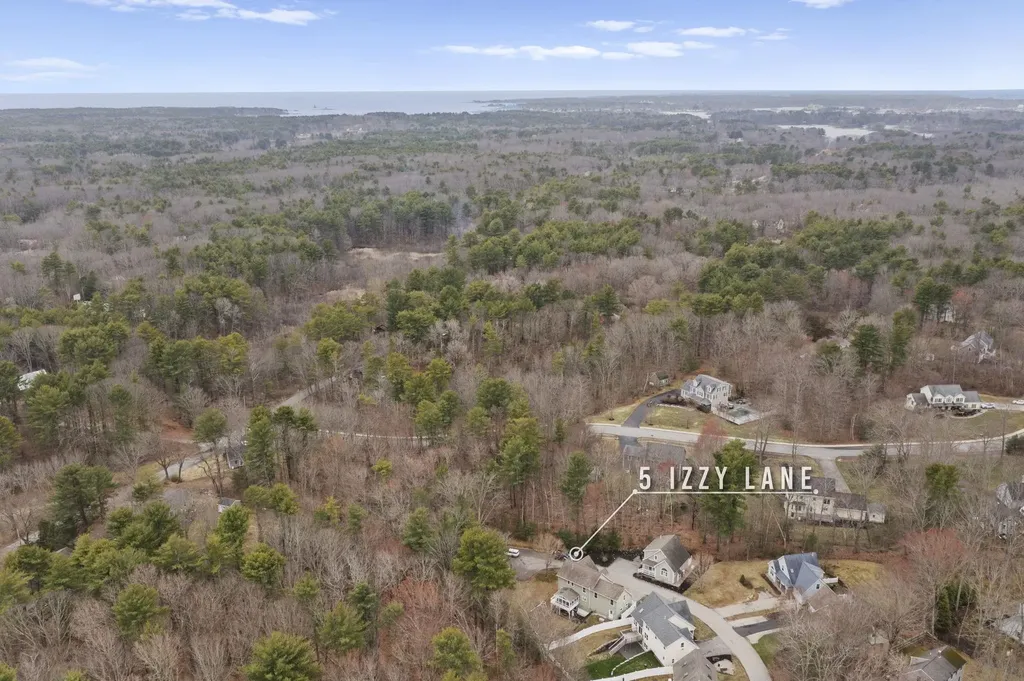 5 Izzy Lane Kittery ME 03904