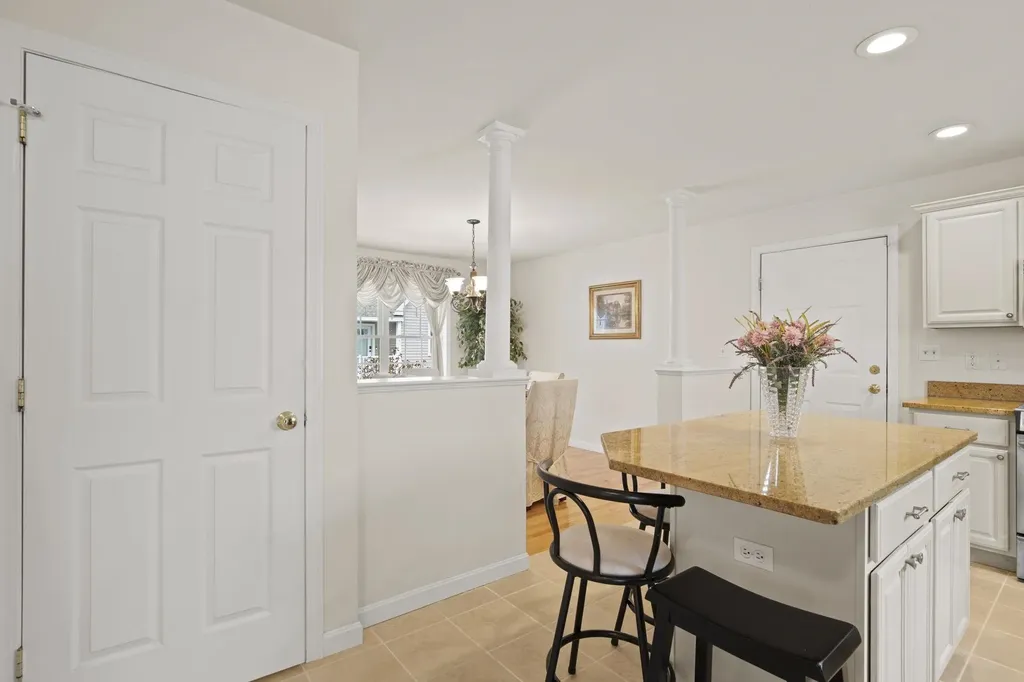 5 Izzy Lane Kittery ME 03904