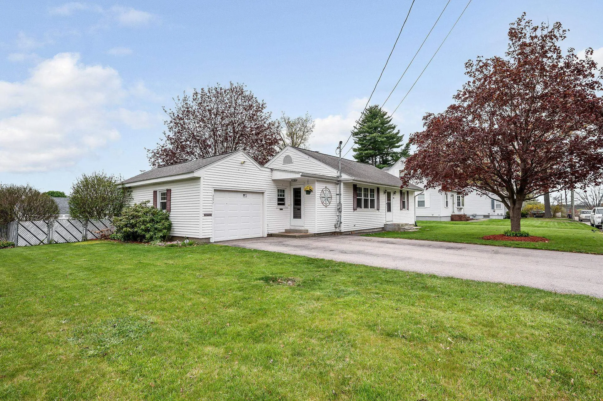 257 Seames Drive Manchester NH 03103-3945