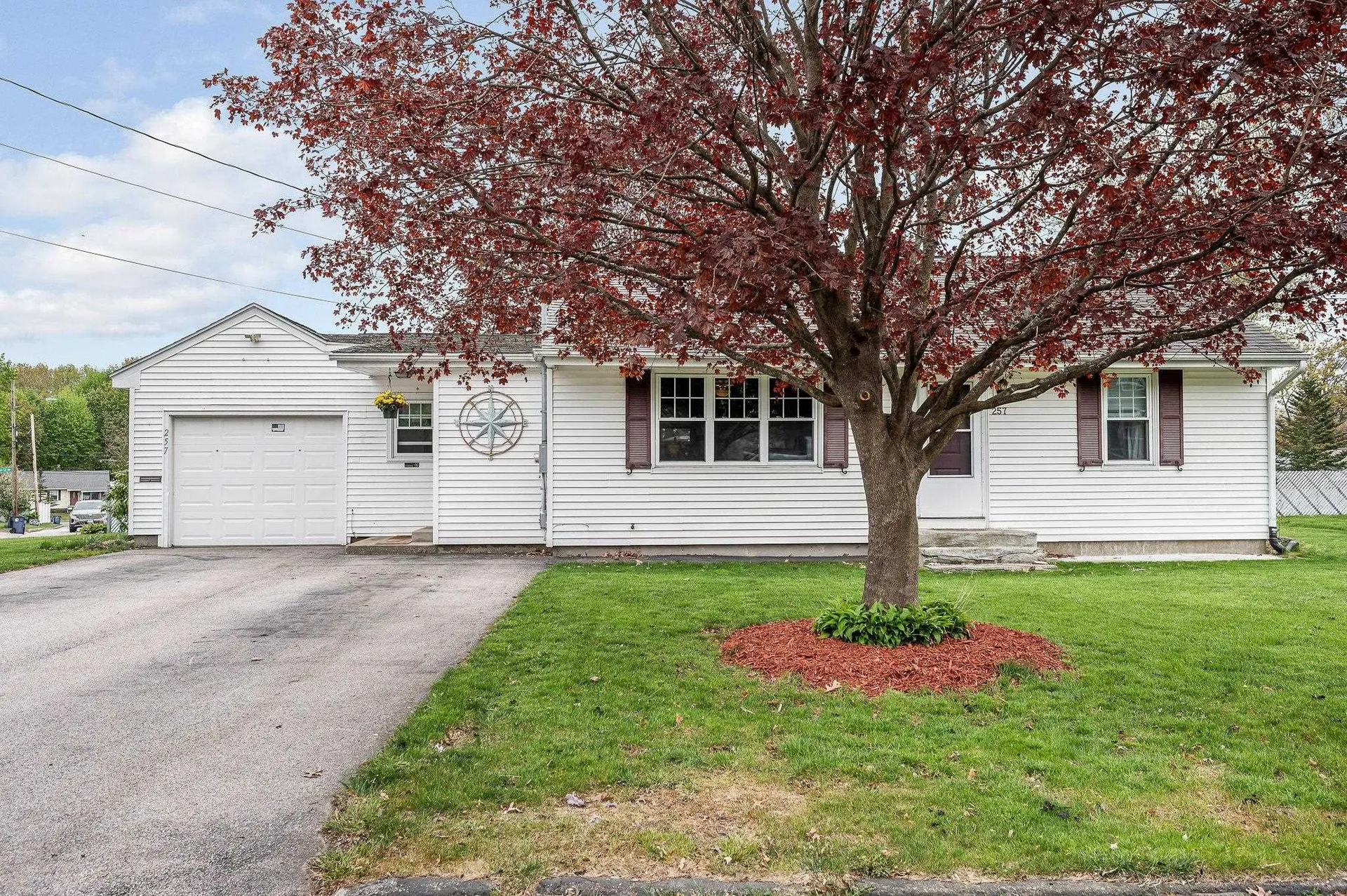 257 Seames Drive Manchester NH 03103-3945